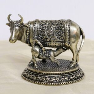 Handcrafted Antique Brass Cow Idol – 2"